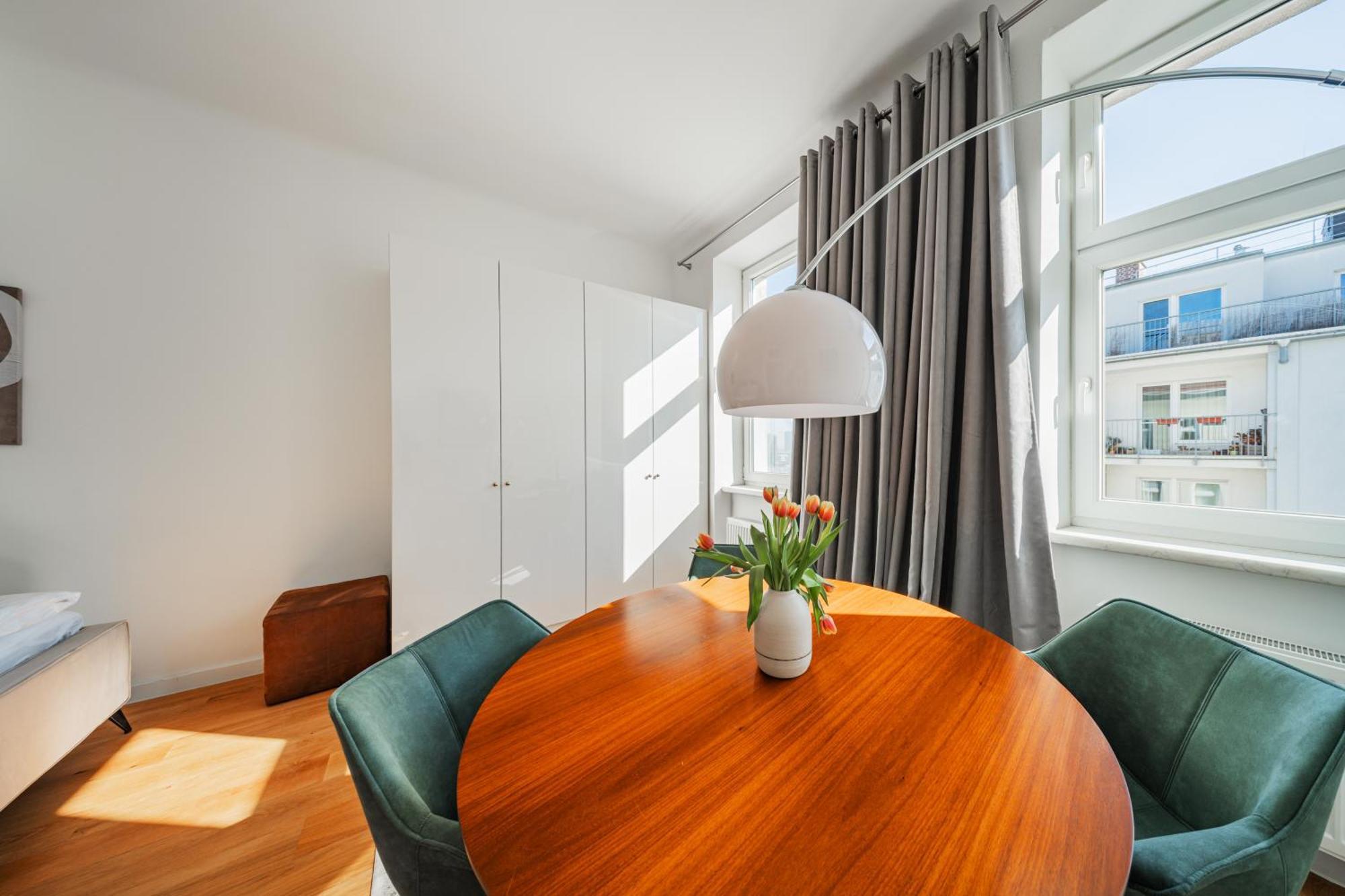 Sonnige Altbauwohnung Nahe Wien Hauptbahnhof Экстерьер фото