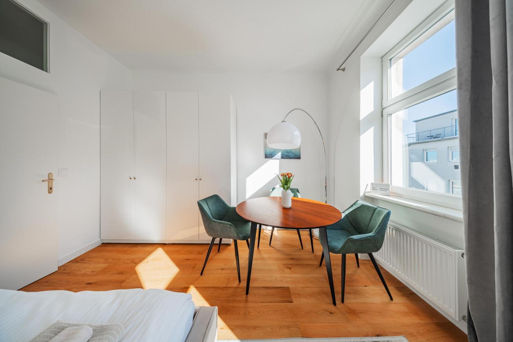 Sonnige Altbauwohnung Nahe Wien Hauptbahnhof Экстерьер фото